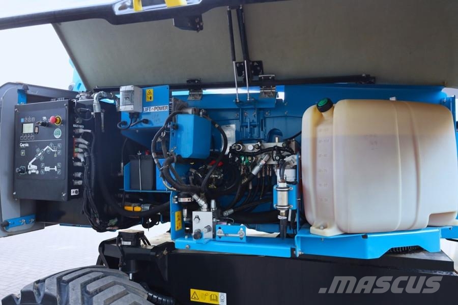 Genie S85XC Valid inspection, Diesel, 4x4 Drive, 28m Wor 견인식 전동이동 리프트
