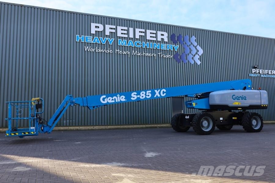 Genie S85XC Valid inspection, Diesel, 4x4 Drive, 28m Wor 견인식 전동이동 리프트