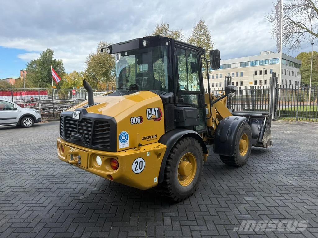 CAT 906 | With pallet forks | With Folding bucket | 35 Колесни товарачи