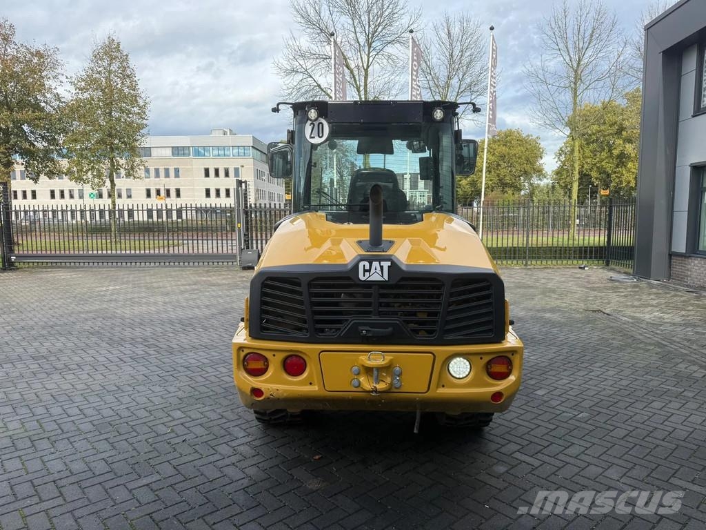 CAT 906 | With pallet forks | With Folding bucket | 35 Колесни товарачи