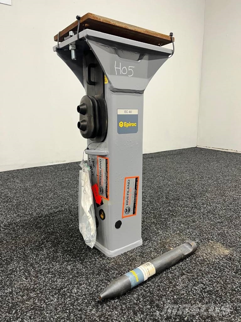 Epiroc EC 40 T hydraulic breaker Hydraulhammare