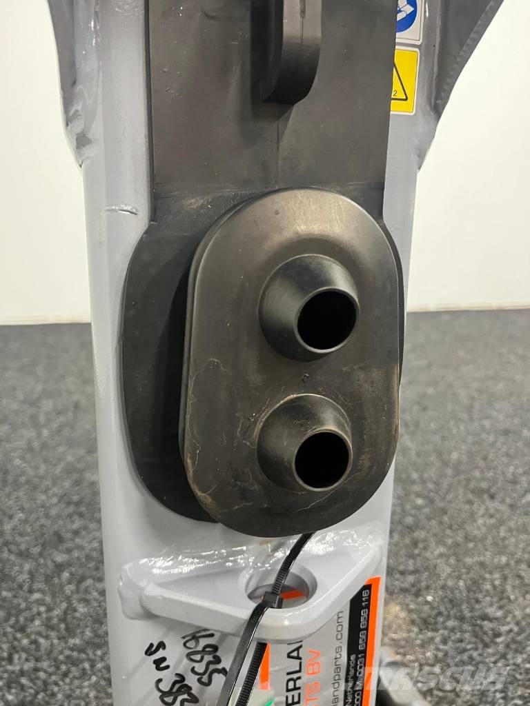 Epiroc EC 40 T hydraulic breaker Hydraulhammare