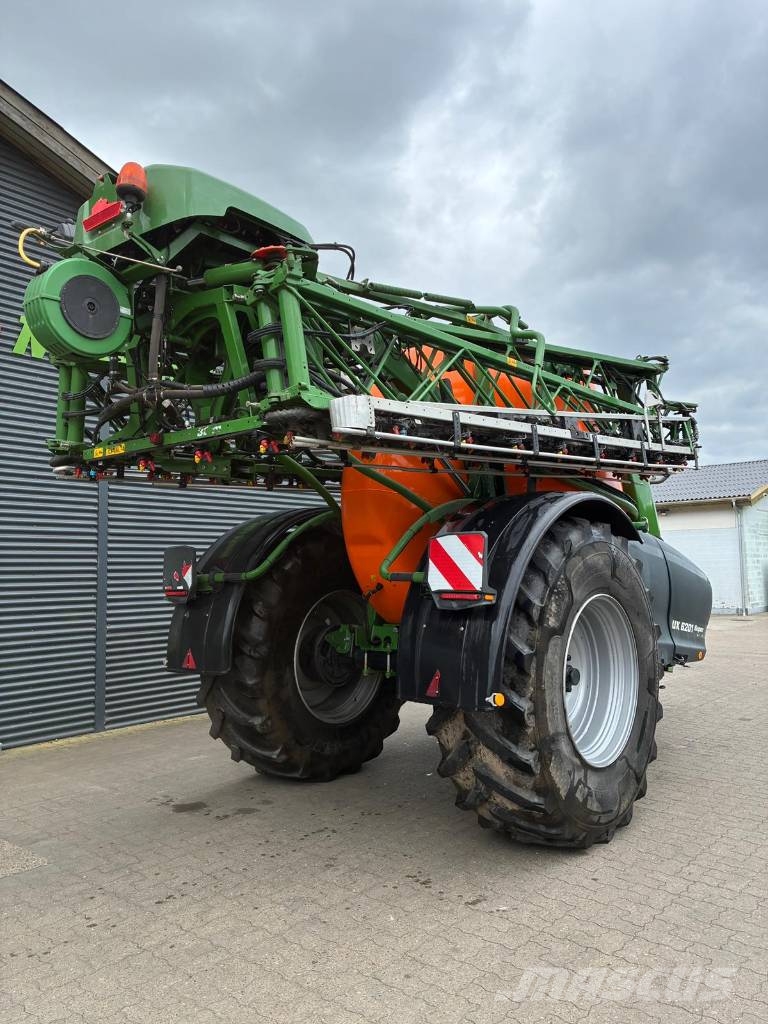 Amazone UX 6201 Super Pulvérisateurs traînés