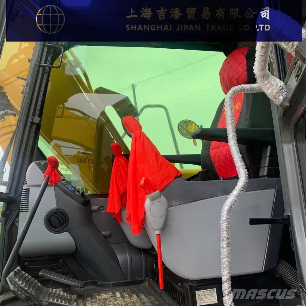 Komatsu PC 120 حفارات زحافة