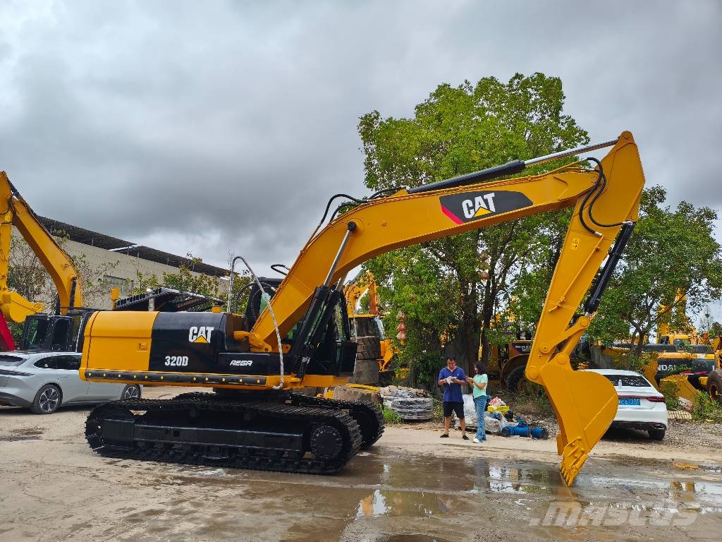 CAT 320 D 履带挖掘机