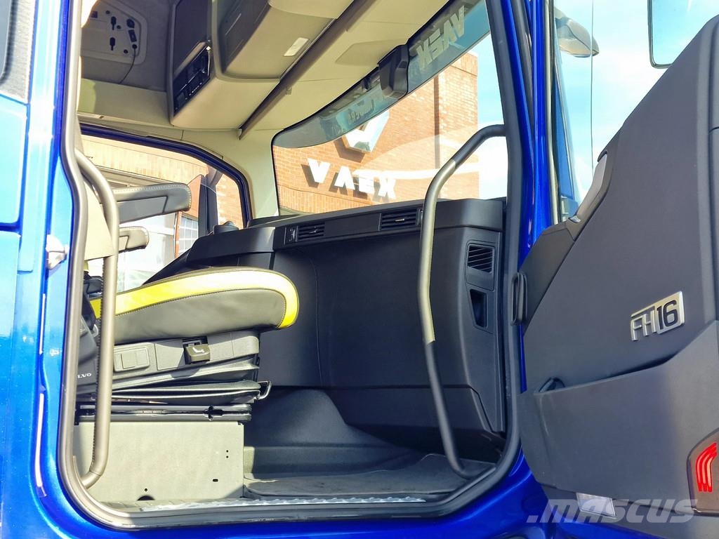 Volvo FH 16.750 Globetrotter 6x4 - Lift Axle - Retarder Vilcēji
