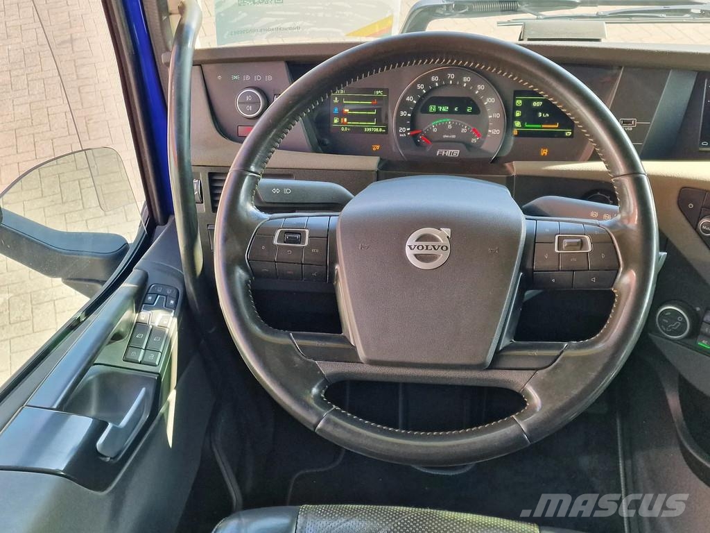Volvo FH 16.750 Globetrotter 6x4 - Lift Axle - Retarder Vilcēji