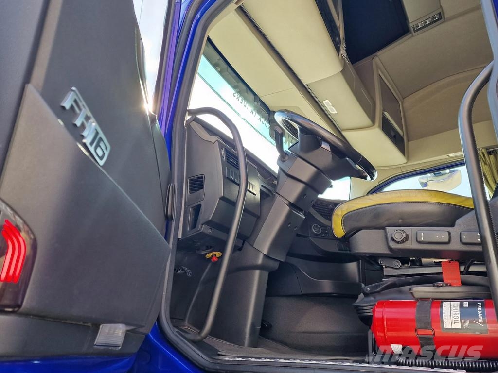 Volvo FH 16.750 Globetrotter 6x4 - Lift Axle - Retarder Vilcēji