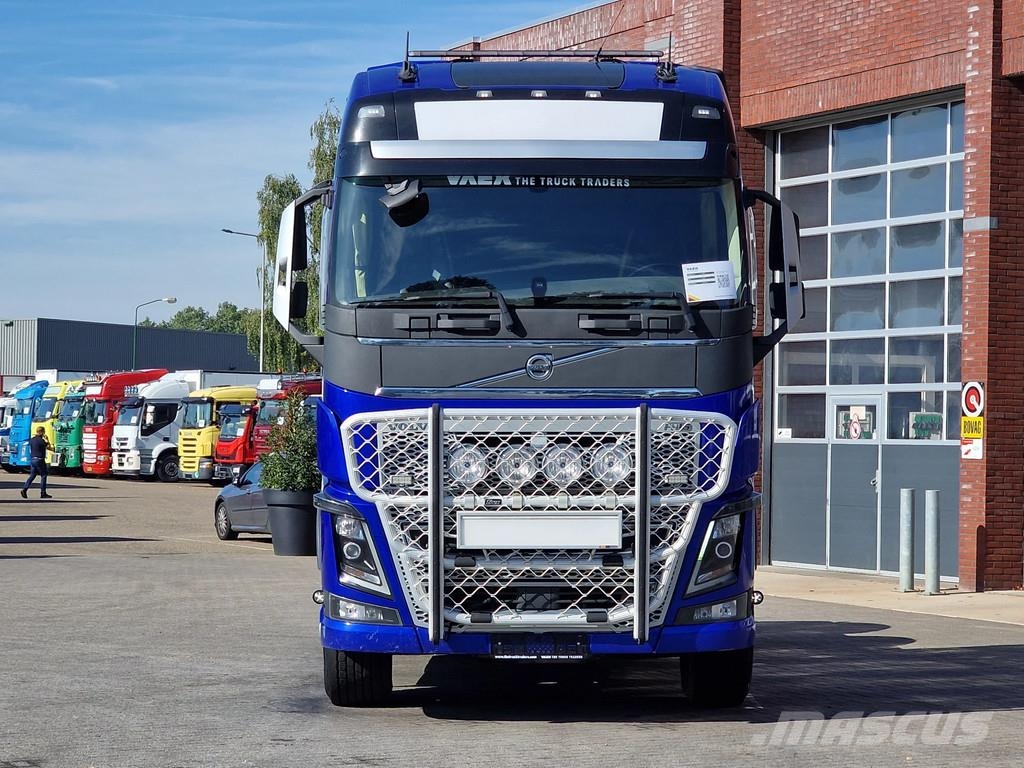 Volvo FH 16.750 Globetrotter 6x4 - Lift Axle - Retarder Vilcēji