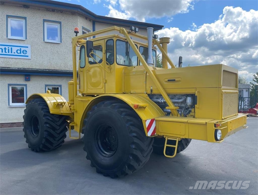 Kirovets K 701 V12 Traktoren