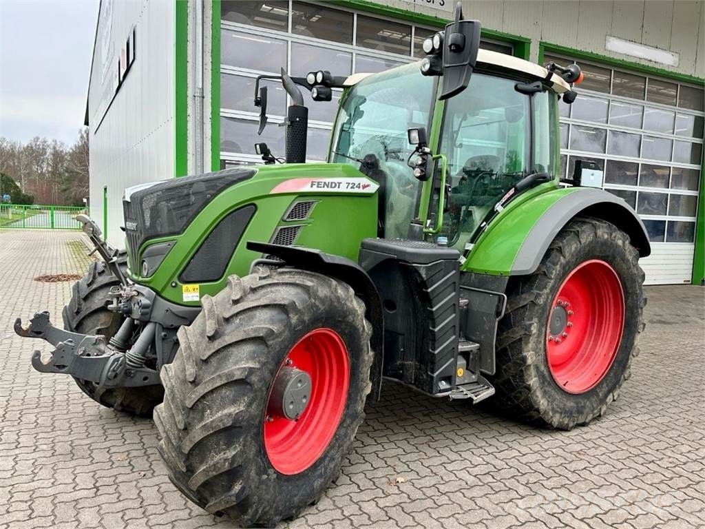 Fendt 724 Vario Power 拖拉机/农用车