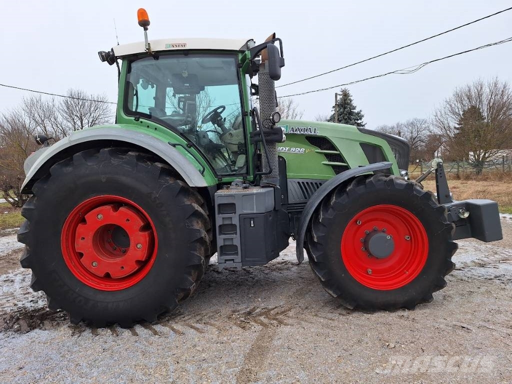 Fendt Vario 828 Tractoren