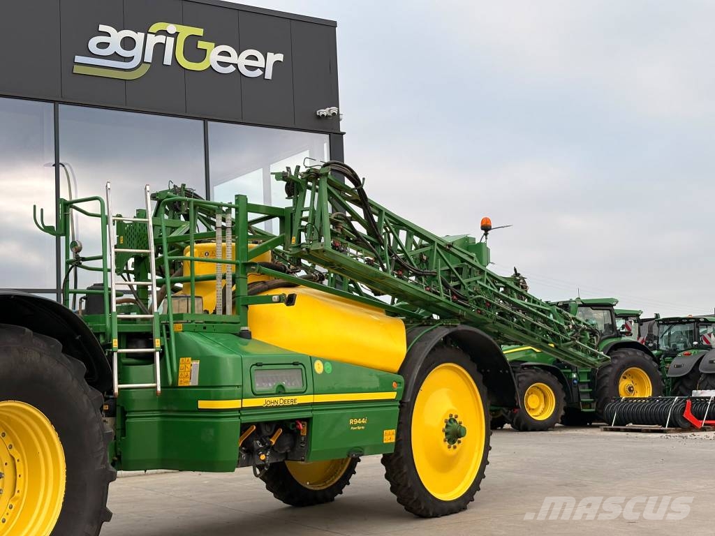 John Deere R944I Vlečne škropilnice