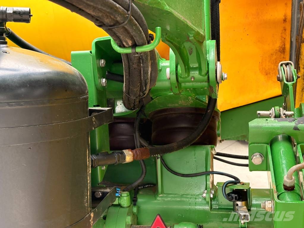 John Deere R944I Vlečne škropilnice