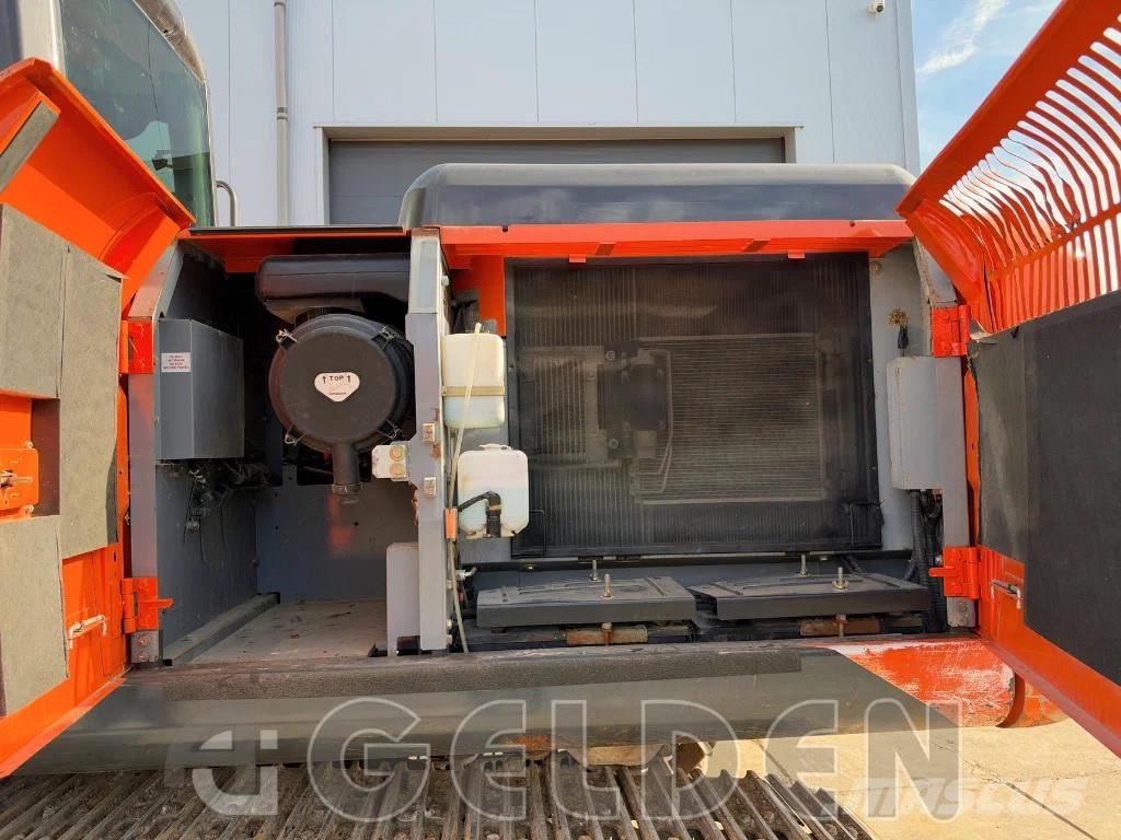 Hitachi ZX210 - 5B Rupsgraafmachines
