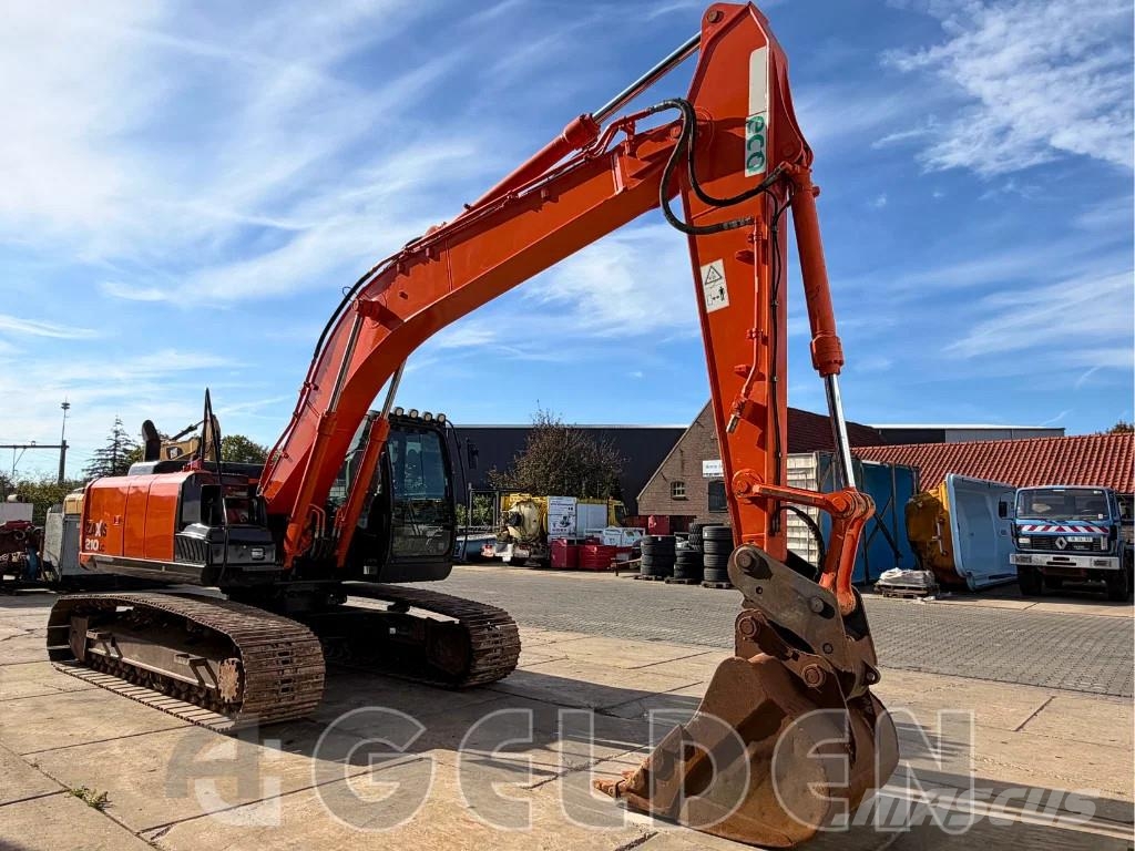 Hitachi ZX210 - 5B Rupsgraafmachines