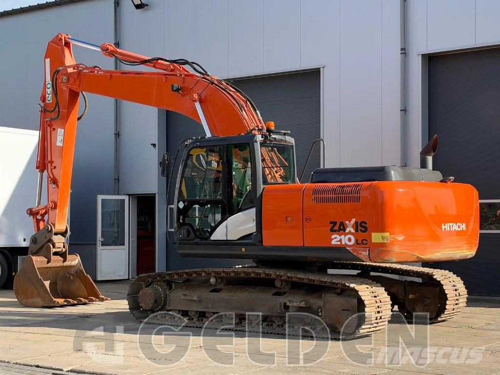 Hitachi ZX210 - 5B Rupsgraafmachines