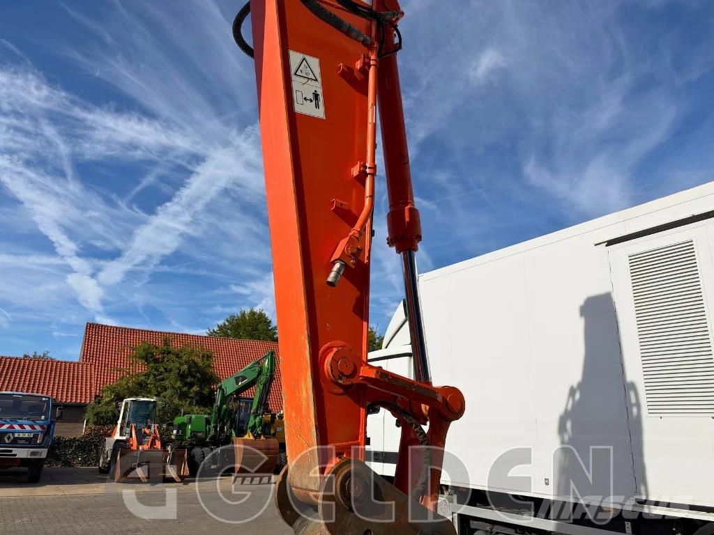 Hitachi ZX210 - 5B Rupsgraafmachines