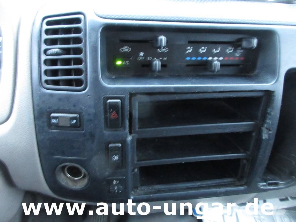 Toyota Dyna 100 D-4D Müllwagen Faun City Provence Benne 3 Atkritumu izvešanas transports