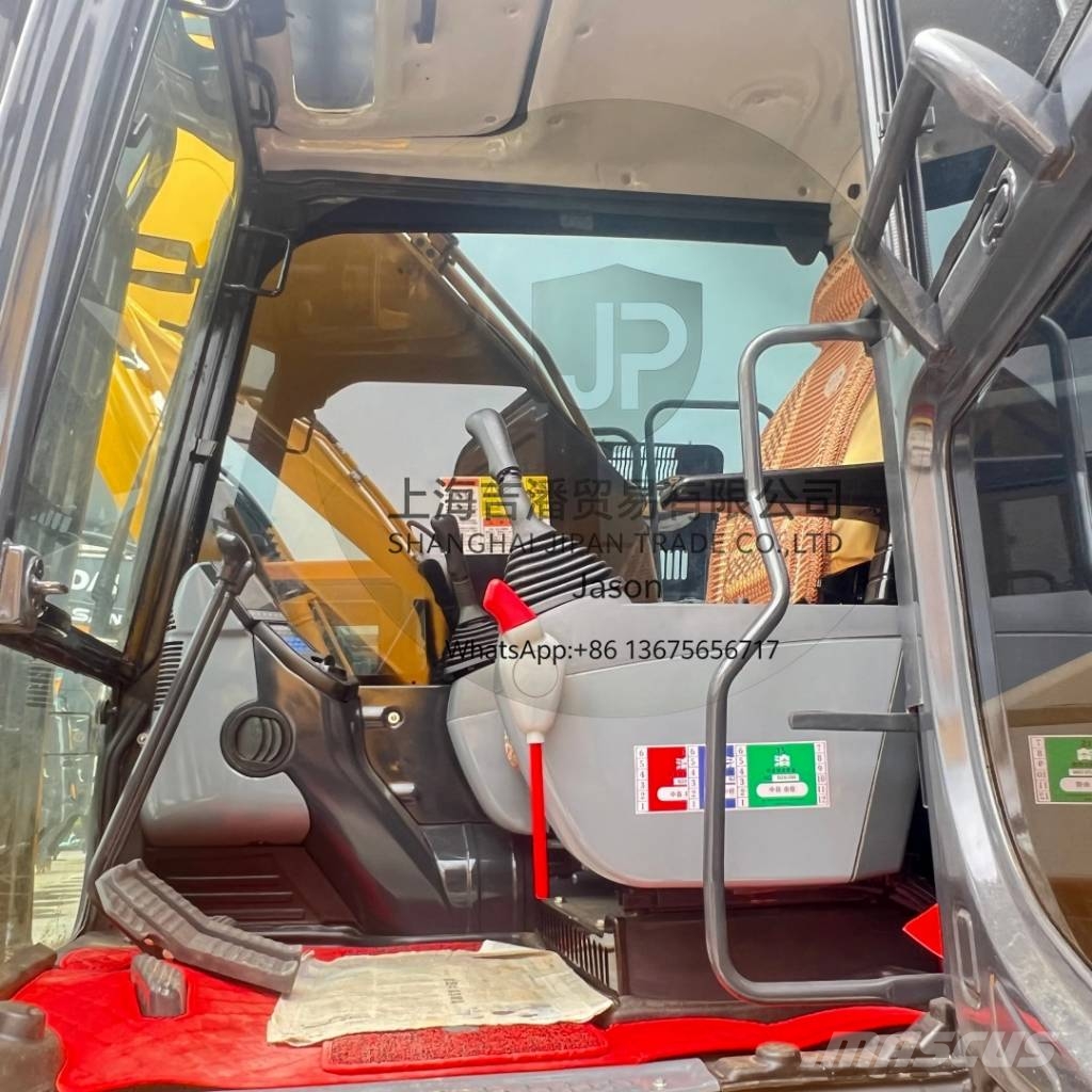 Komatsu PC 210 履带挖掘机