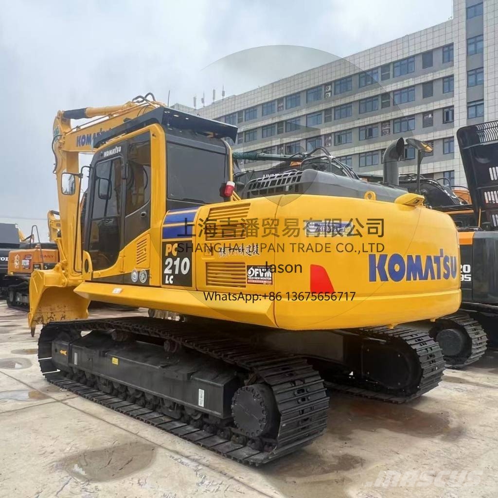 Komatsu PC 210 履带挖掘机