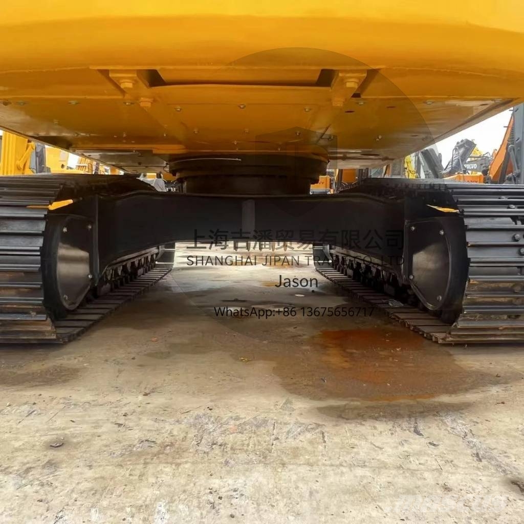 Komatsu PC 210 履带挖掘机