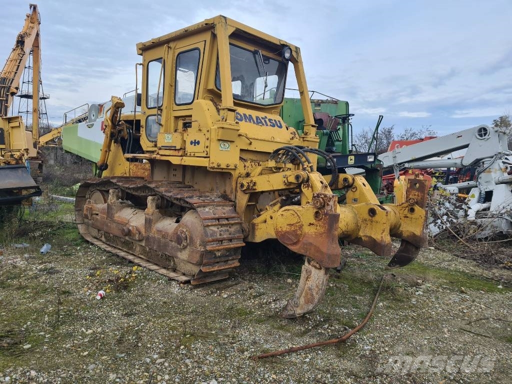 Komatsu D 85-18 Vikšriniai buldozeriai