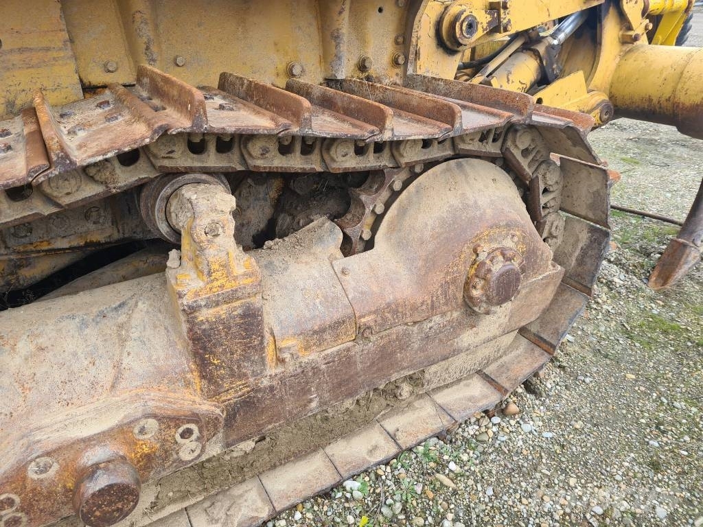 Komatsu D 85-18 Vikšriniai buldozeriai