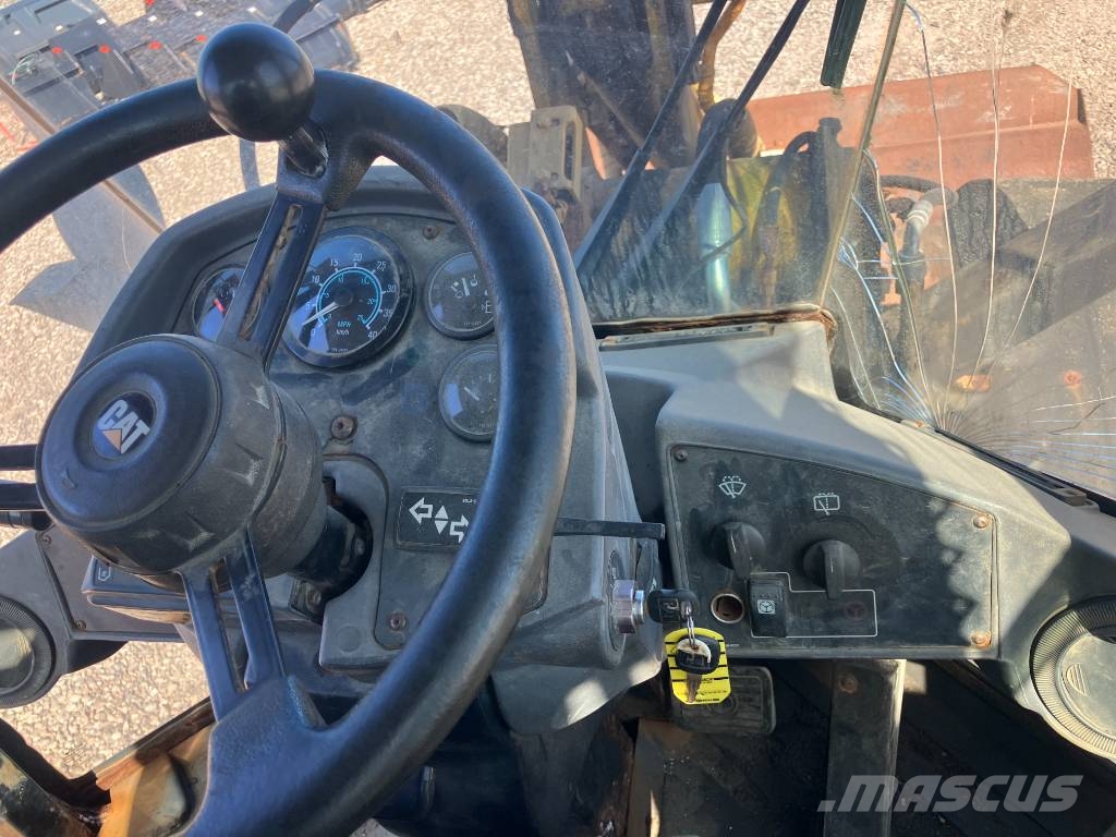 CAT 924G Rataslaadurid