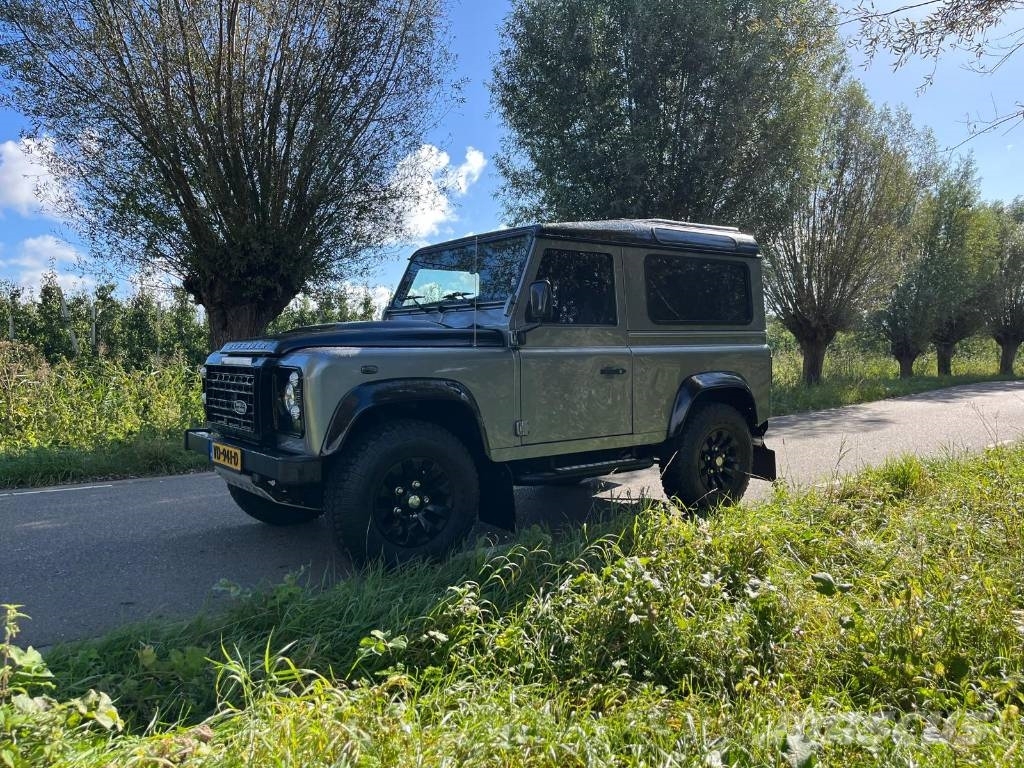 Land Rover Defender 90 Grey X Tech Fashion Grey 2013 PKWs