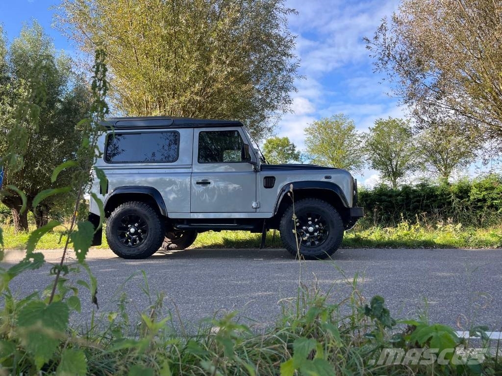 Land Rover Defender 90 Grey X Tech Fashion Grey 2013 PKWs
