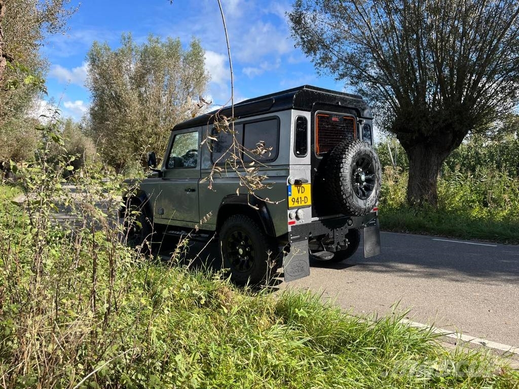 Land Rover Defender 90 Grey X Tech Fashion Grey 2013 PKWs
