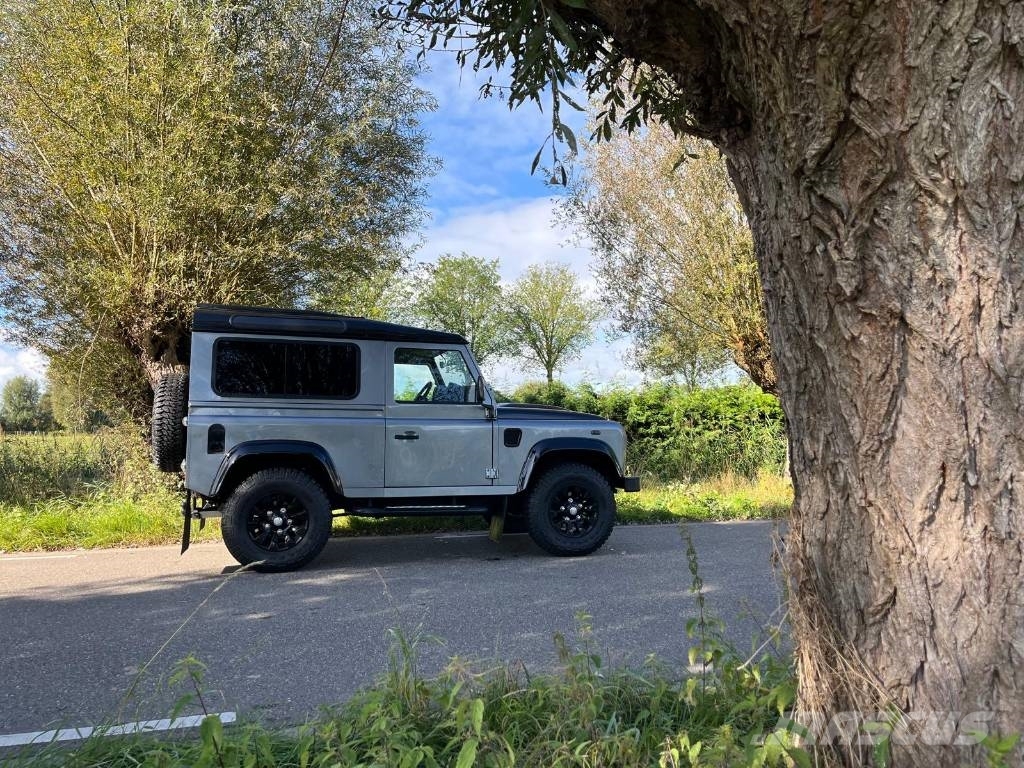 Land Rover Defender 90 Grey X Tech Fashion Grey 2013 PKWs