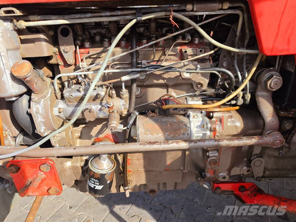 Massey Ferguson 168 Traktorit