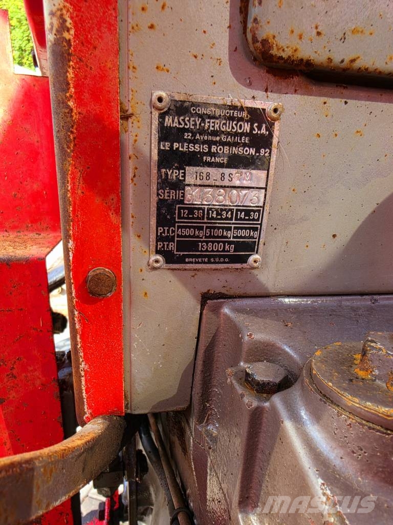 Massey Ferguson 168 Traktorit