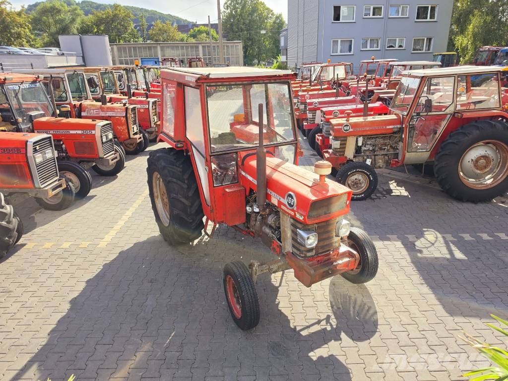 Massey Ferguson 168 Traktorit