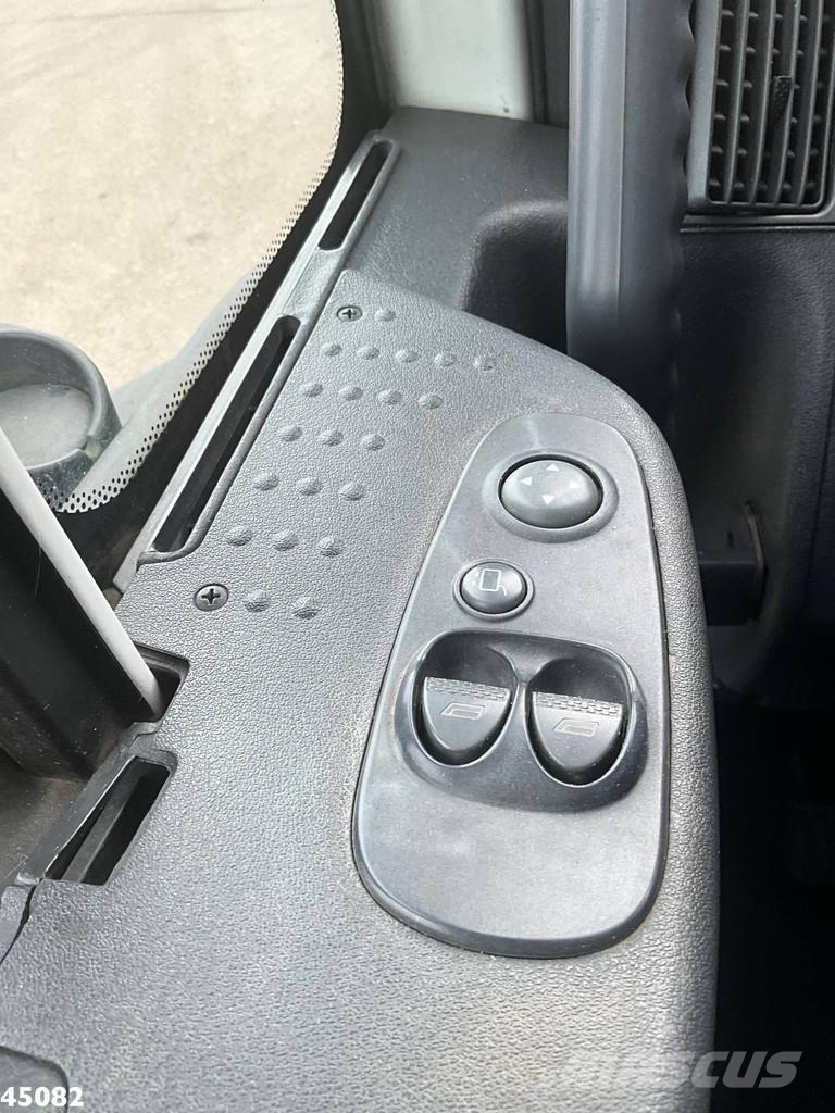Iveco Trakker 260T41 Euro 5 6x4 Full Steel Palfinger 36 All-Terrain-Krane