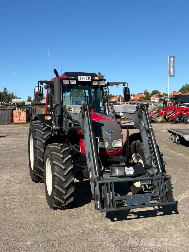 Valtra A 72 Traktory