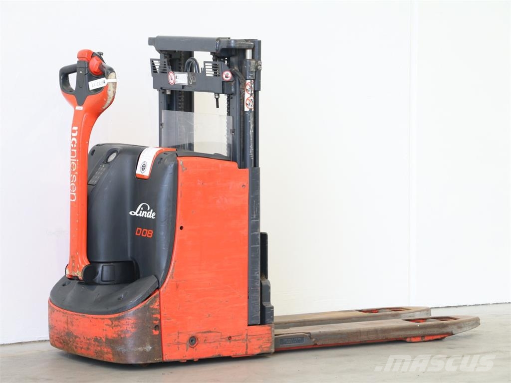 Linde D08/1160-01 Apiladores eléctricos