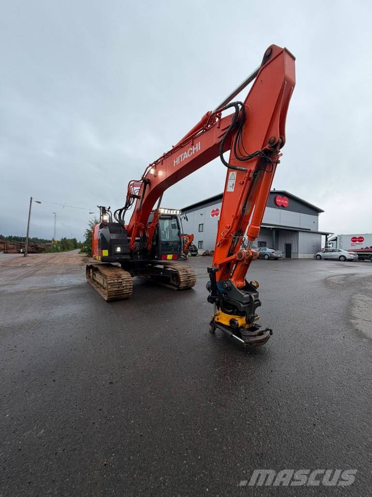 Hitachi ZX 225 US LC-5 Верижен екскаватор