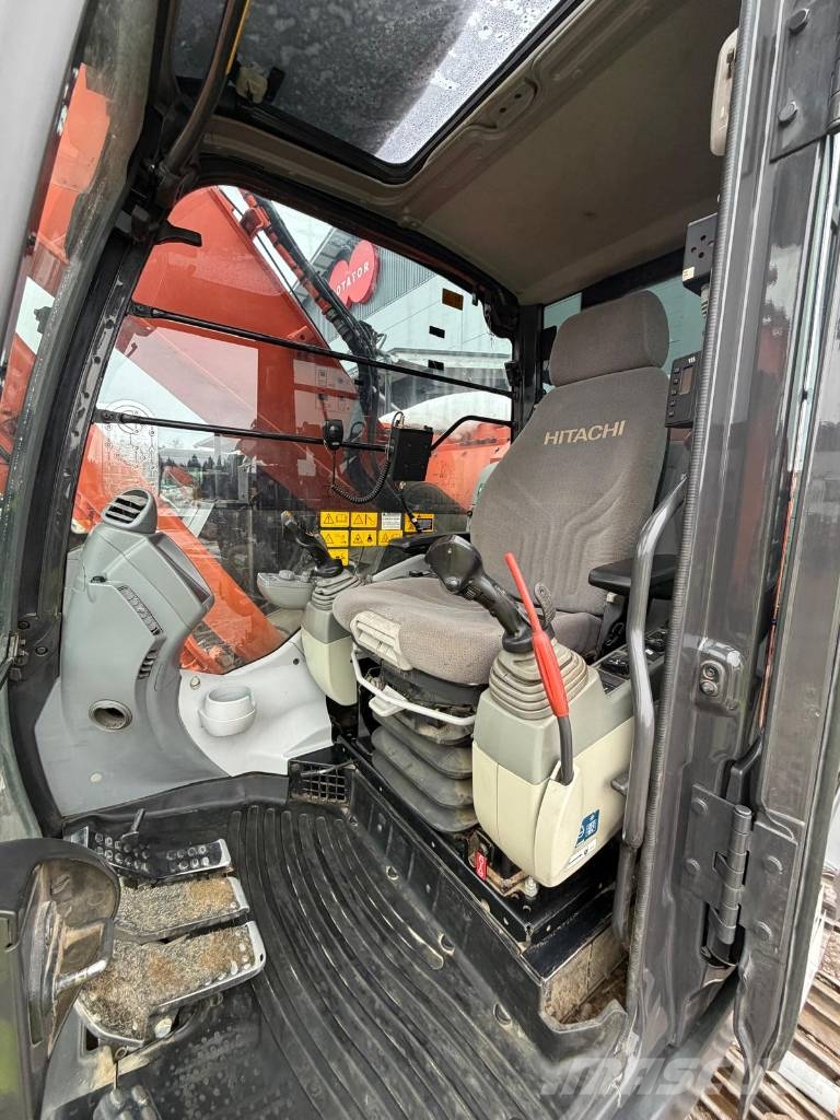 Hitachi ZX 225 US LC-5 Верижен екскаватор