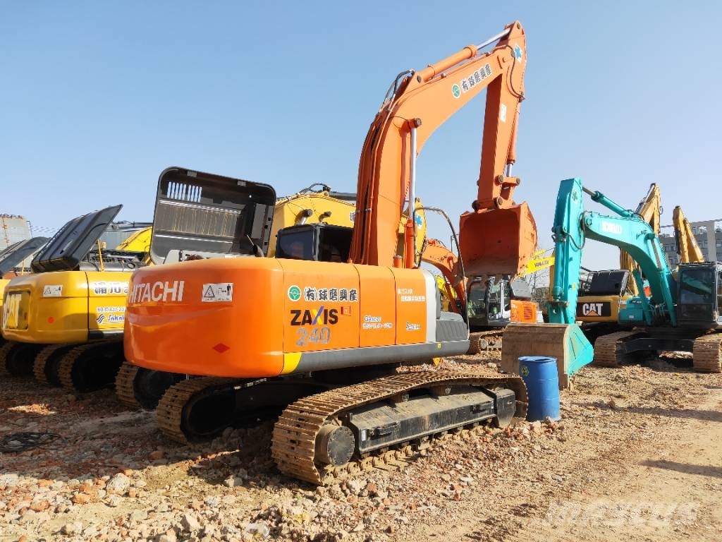Hitachi ZX 240-3 Raupenbagger
