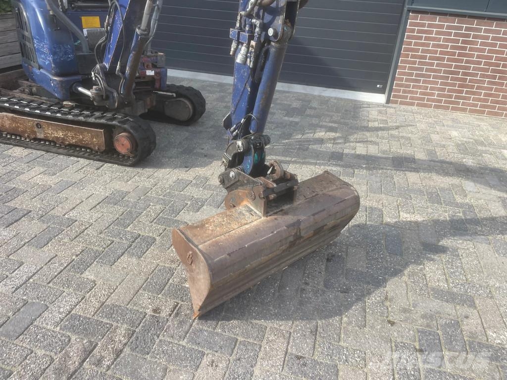 IHI 17 VXE Minigraver mini graafmachine - Kubota Takeu Minigraafmachines < 7t