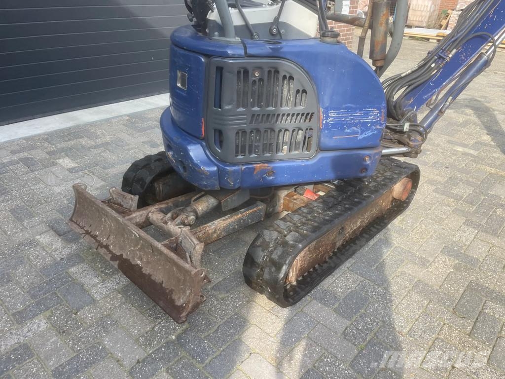 IHI 17 VXE Minigraver mini graafmachine - Kubota Takeu Minigraafmachines < 7t