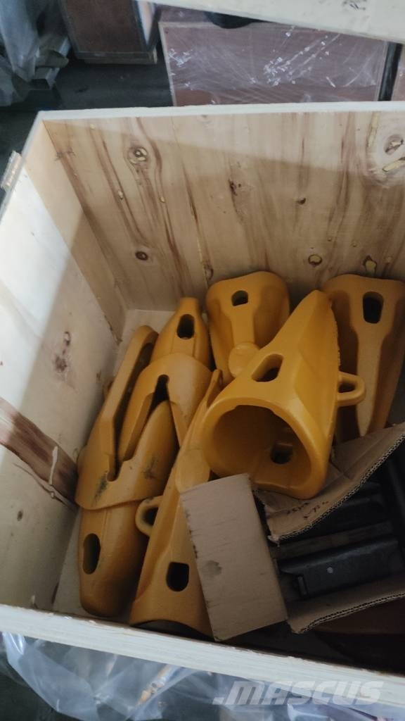 Komatsu PC2000 tooth adapter 443XS145 120XS152SL 475WS152 Váltók