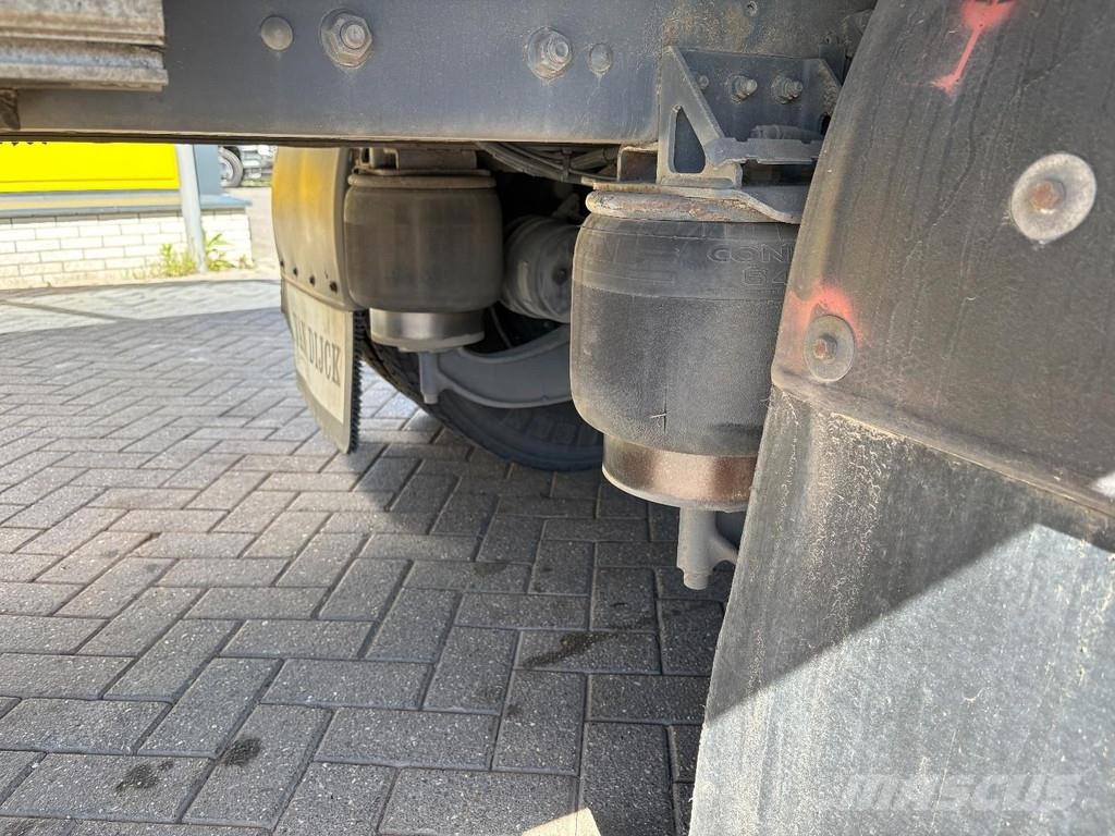 DAF CF 290 ENGINE PERFECT + EURO 6 + CARRIER 1150 + LO Temperature controlled trucks