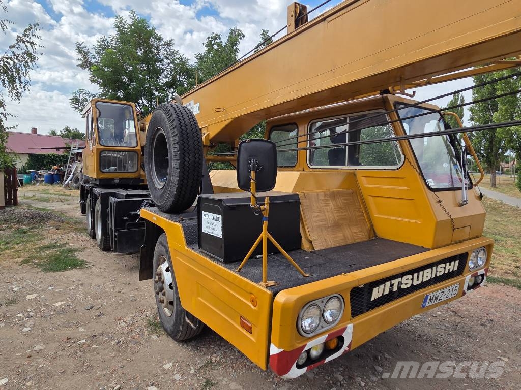 Mitsubishi KATO 250 E-III Mobil daruk