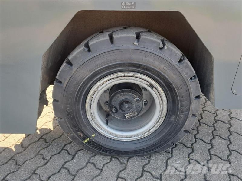 Baumann EGX 70/14/60 TR لوادر جانبية