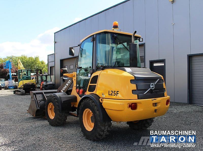 Volvo L25F * Klappschaufel + Palettengabel Фронтальные погрузчики