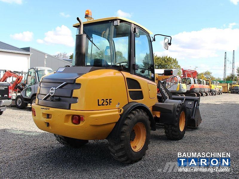 Volvo L25F * Klappschaufel + Palettengabel Фронтальные погрузчики